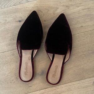Madewell Velvet Mules in Deep Burgundy size 11 very comfortable